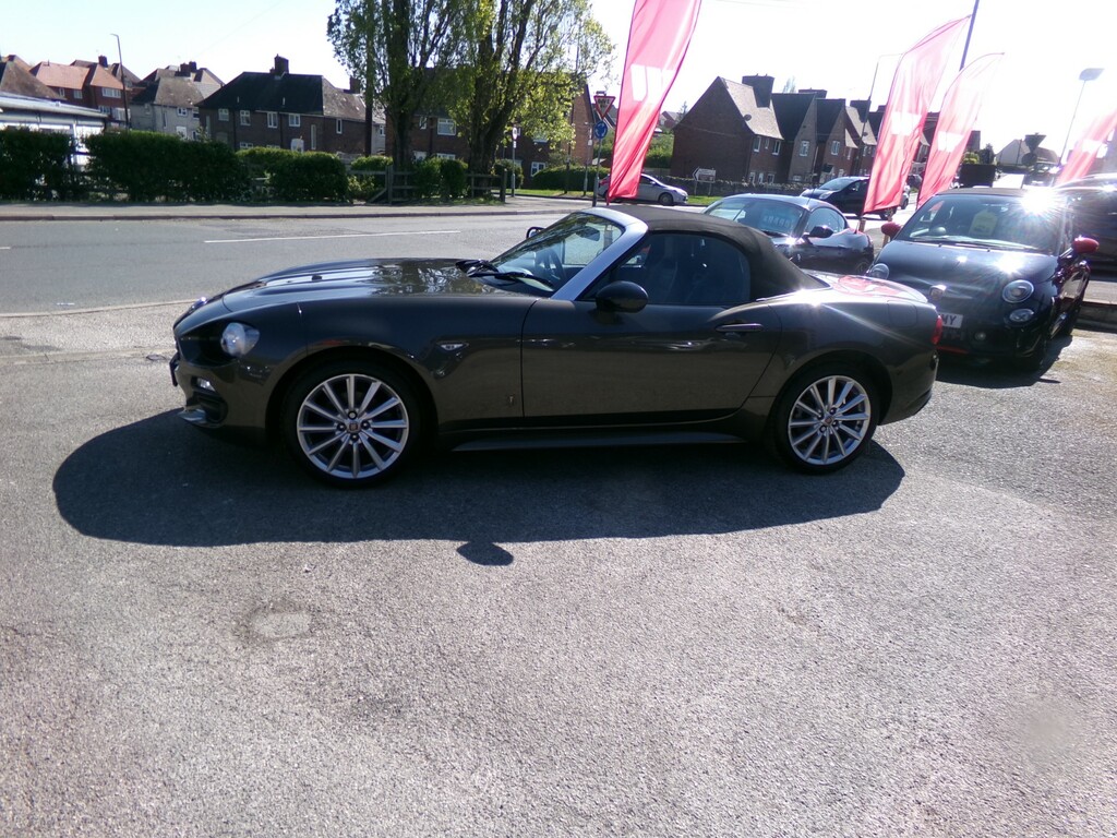 Fiat 124 Spider 1.4 Multiair Lusso Convertible Euro 6 Brown