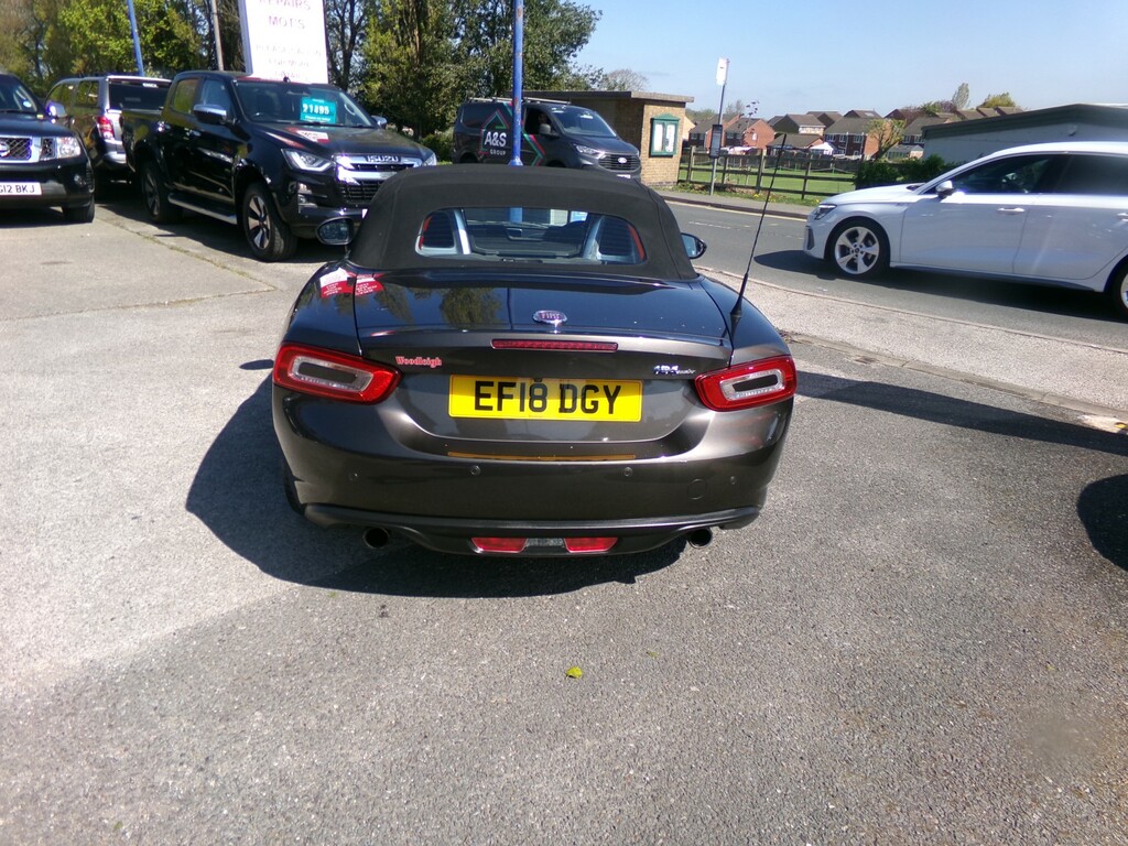 Fiat 124 Spider 1.4 Multiair Lusso Convertible Euro 6 EF18DGY Brown #2