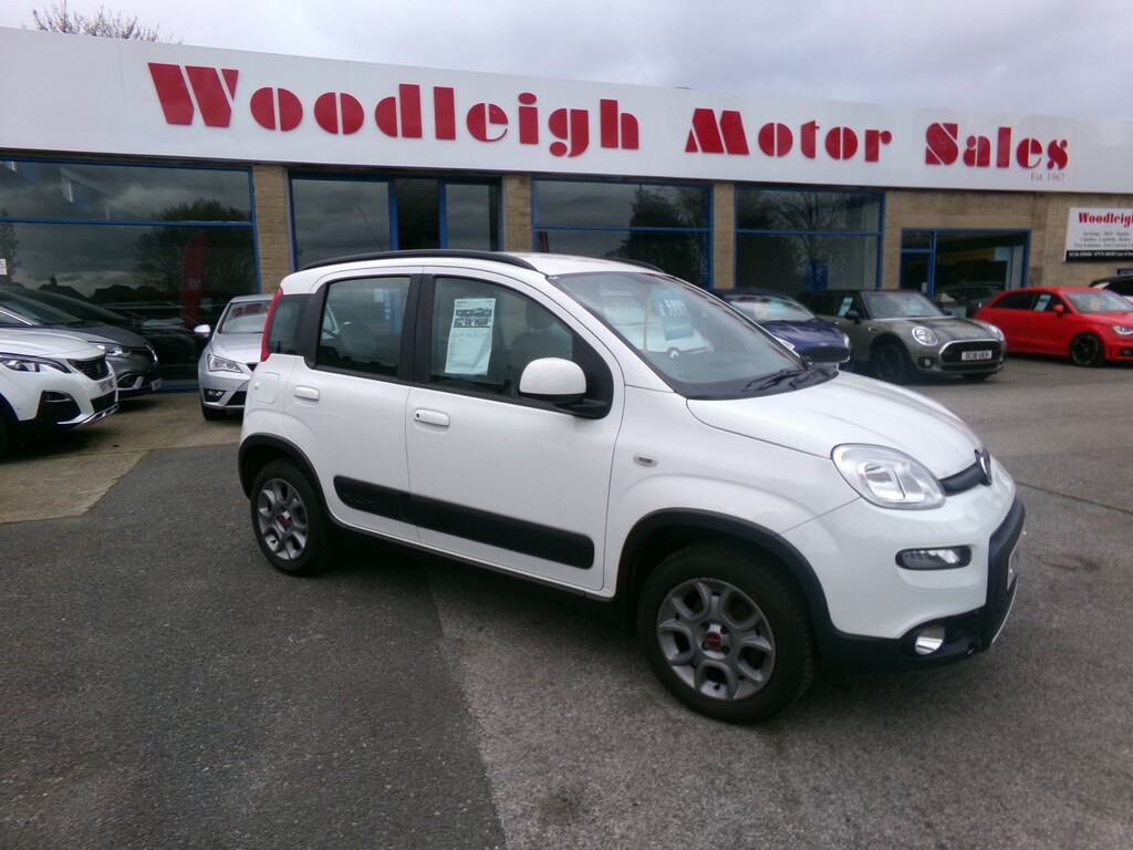Fiat Panda 0.9 Twinair 4X4 Hatchback Euro 6 YC64YLF White #2