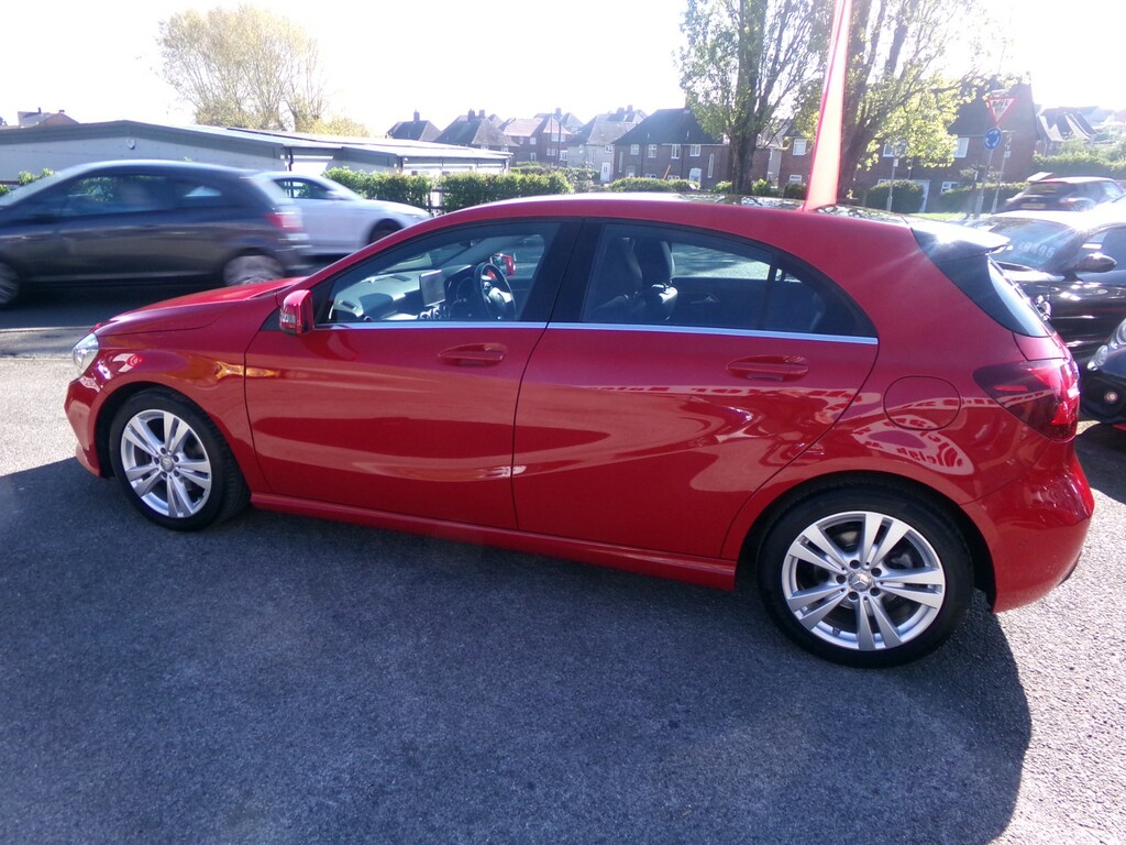 Mercedes-Benz A Class 1.5 Sport Premium Hatchback 7G-dct Eu  #6