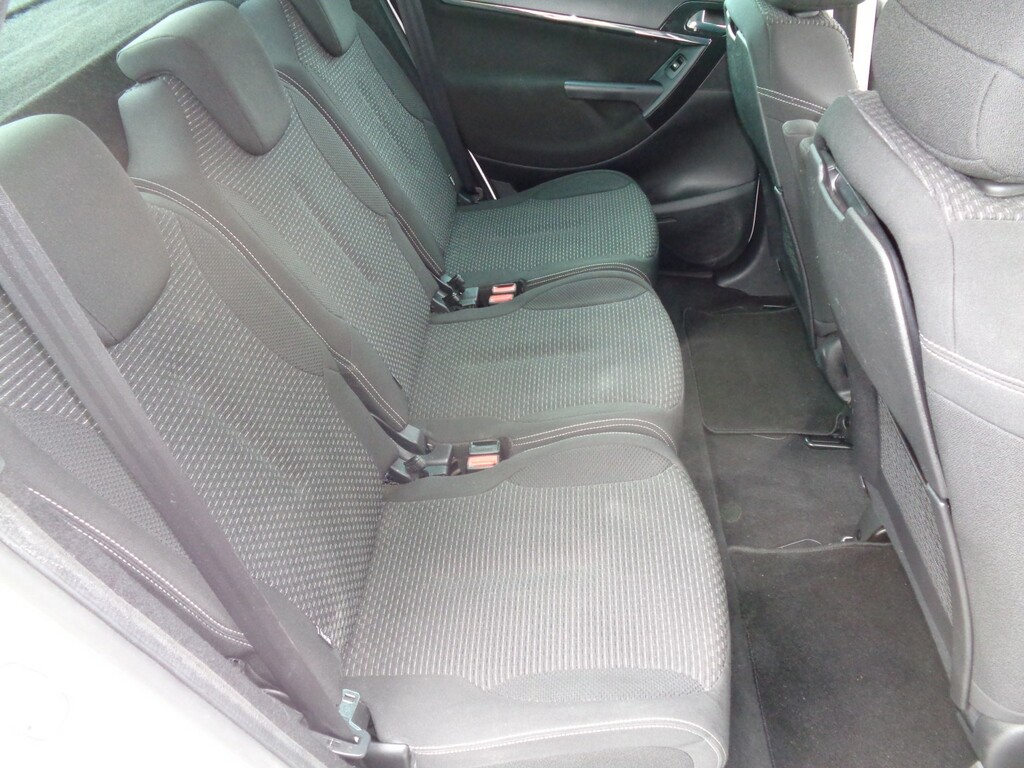 Citroen C4 Picasso 1.6 Hdi Platinum White #4