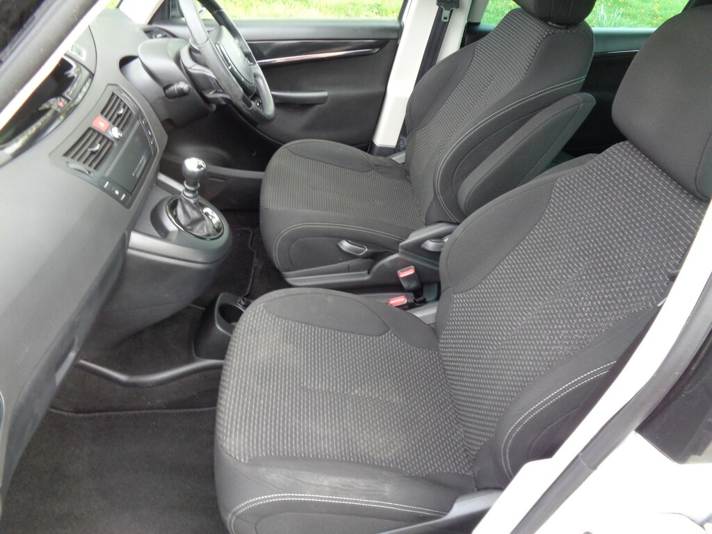 Citroen C4 Picasso 1.6 Hdi Platinum White #6