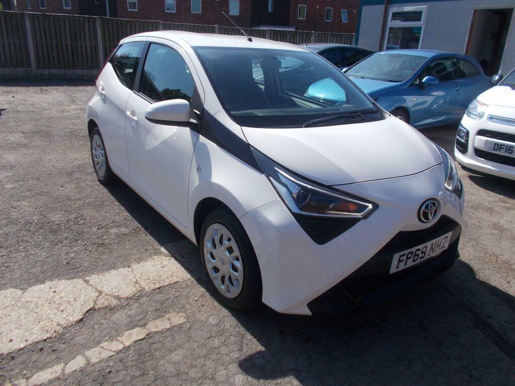 Toyota Aygo 1.0 Vvt-i X-play Euro 6 White