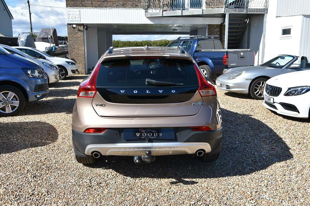 Volvo V40 Cross Country 2.0 D4 Lux Nav Euro 6 Ss Brown #5