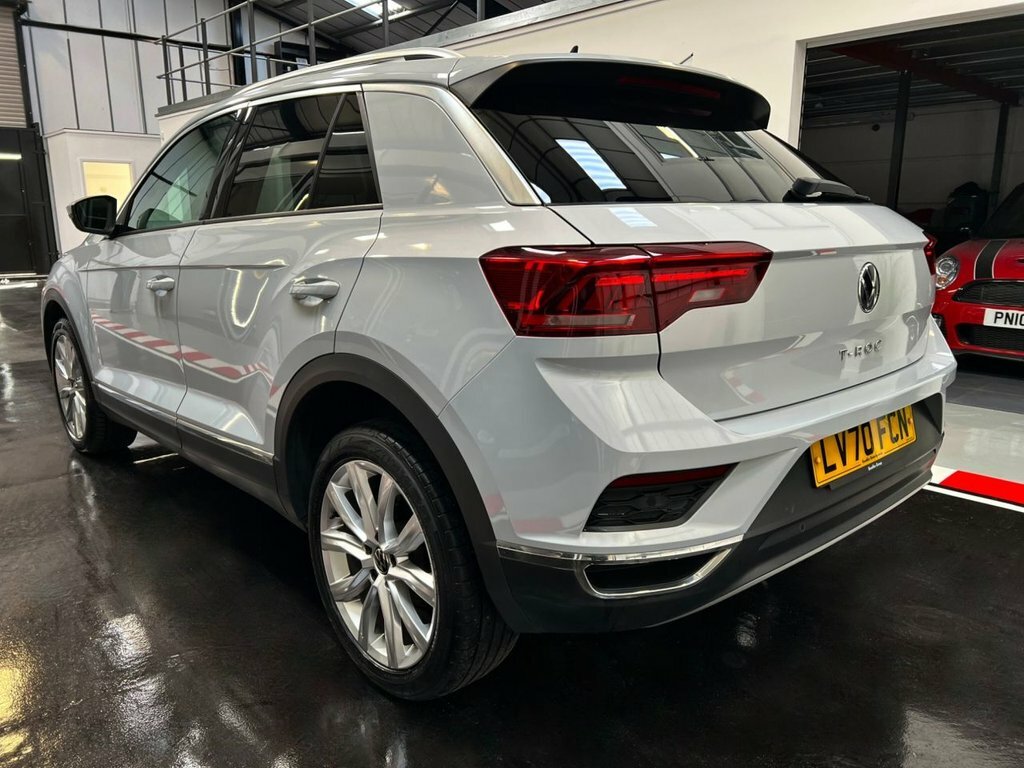 Volkswagen T-Roc 1.5L Sel LV70FCN Silver #2