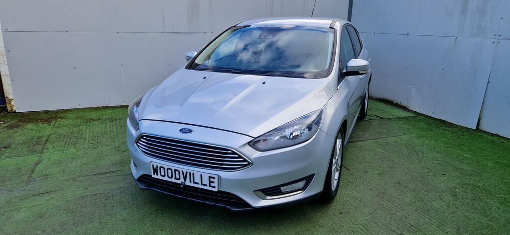 Ford Focus Titanium Silver