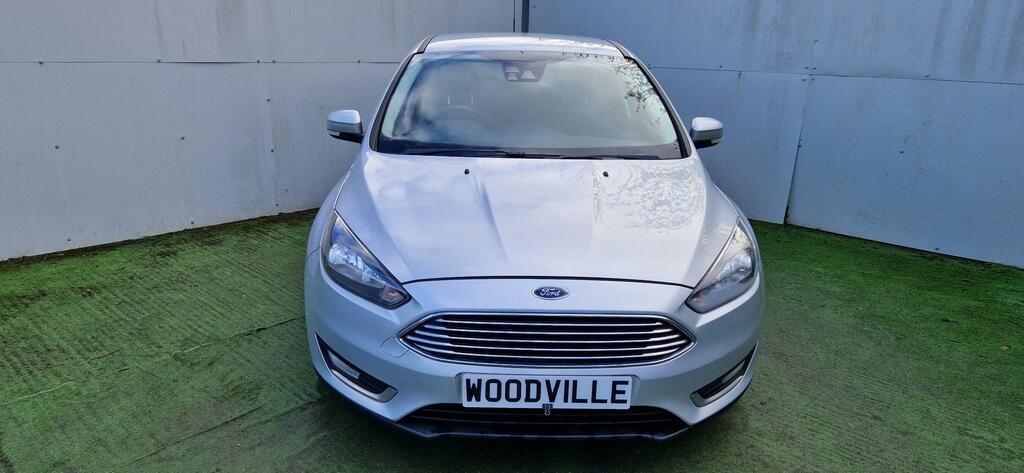 Ford Focus Titanium Silver #2