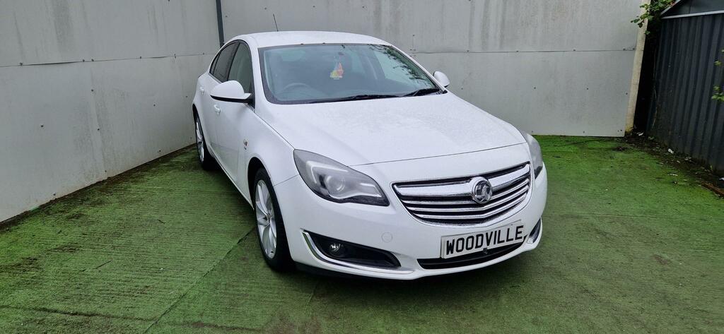 Vauxhall Insignia Sri White #3