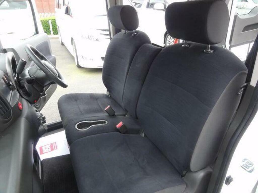Nissan Cube Hatchback Cube 16V 200352 Beige #13