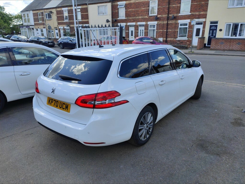 Peugeot 308 SW 1.2 Puretech Gpf Allure Euro 6 Ss KP70UCM White #3