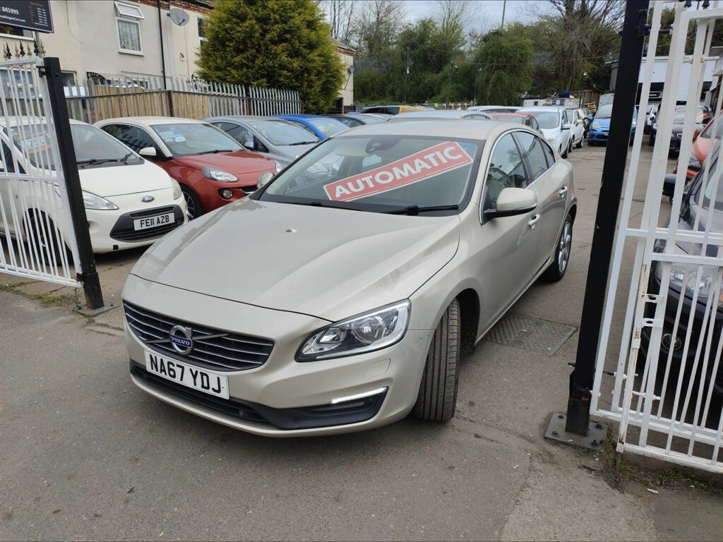 Volvo S60 2.0 T4 Se Nav Euro 6 Ss Gold #2