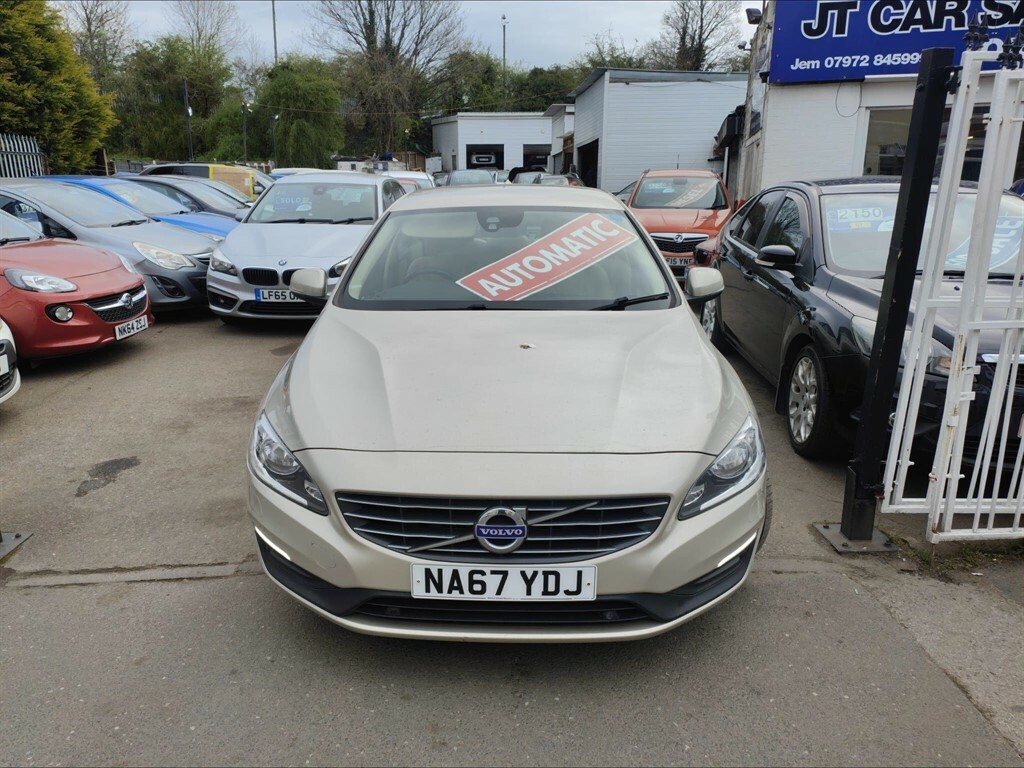 Volvo S60 2.0 T4 Se Nav Euro 6 Ss Gold #3
