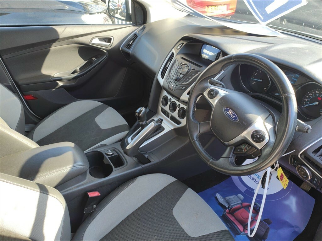 Ford Focus 1.6 Zetec Euro 5 MK12LND White #6