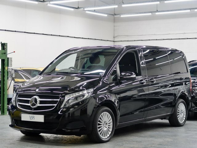 Mercedes-Benz V Class V220d Bluetec Sport Mpv Black #3