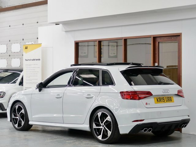 Audi S3 Tfsi Black Edition Sportback KR19UBB White #4