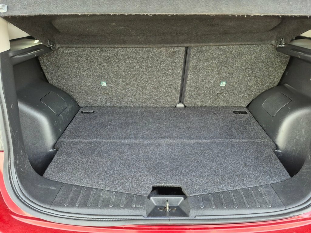 Nissan Note 1.5L Tekna VK64DRX Red #6