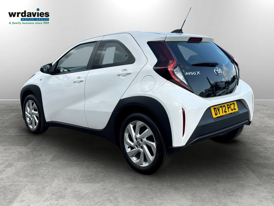 Toyota Aygo X 1.0 Vvt-i Pure DY72PCZ White #5
