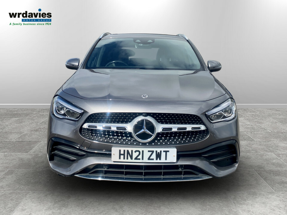 Mercedes-Benz GLA Class Gla 200 Amg Line Premium HN21ZWT Grey #2