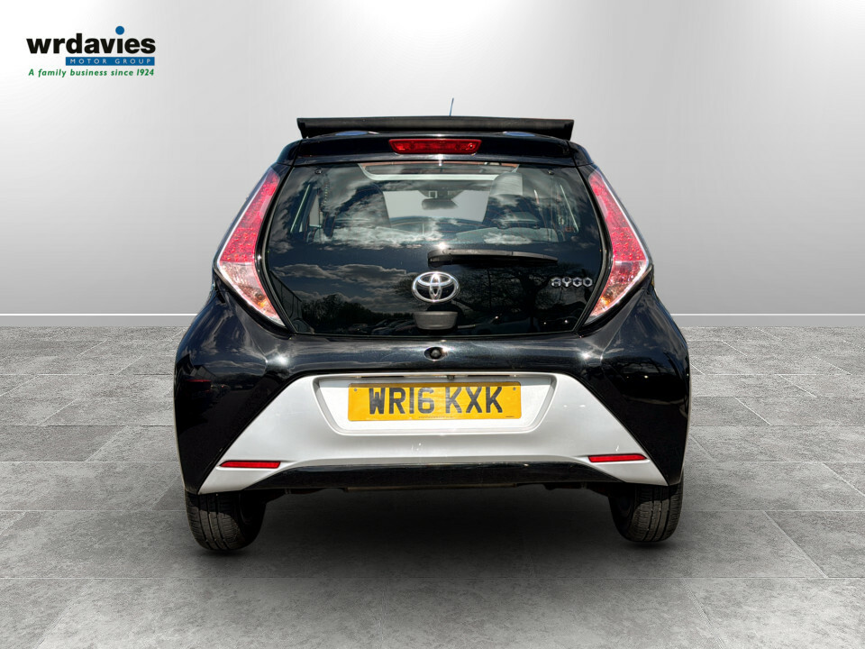 Toyota Aygo 1.0 Vvt-i X-pression WR16KXK Black #6