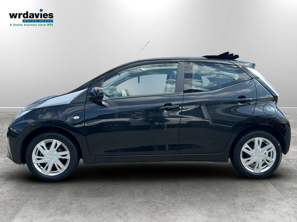 Toyota Aygo 1.0 Vvt-i X-pression WR16KXK Black #4