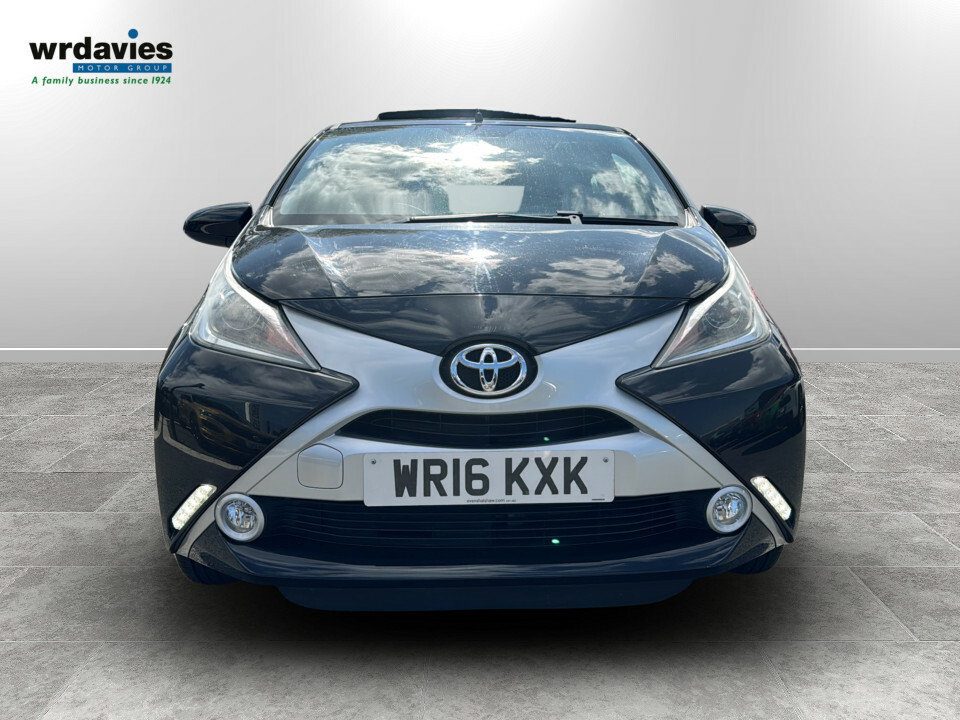 Toyota Aygo 1.0 Vvt-i X-pression WR16KXK Black #2