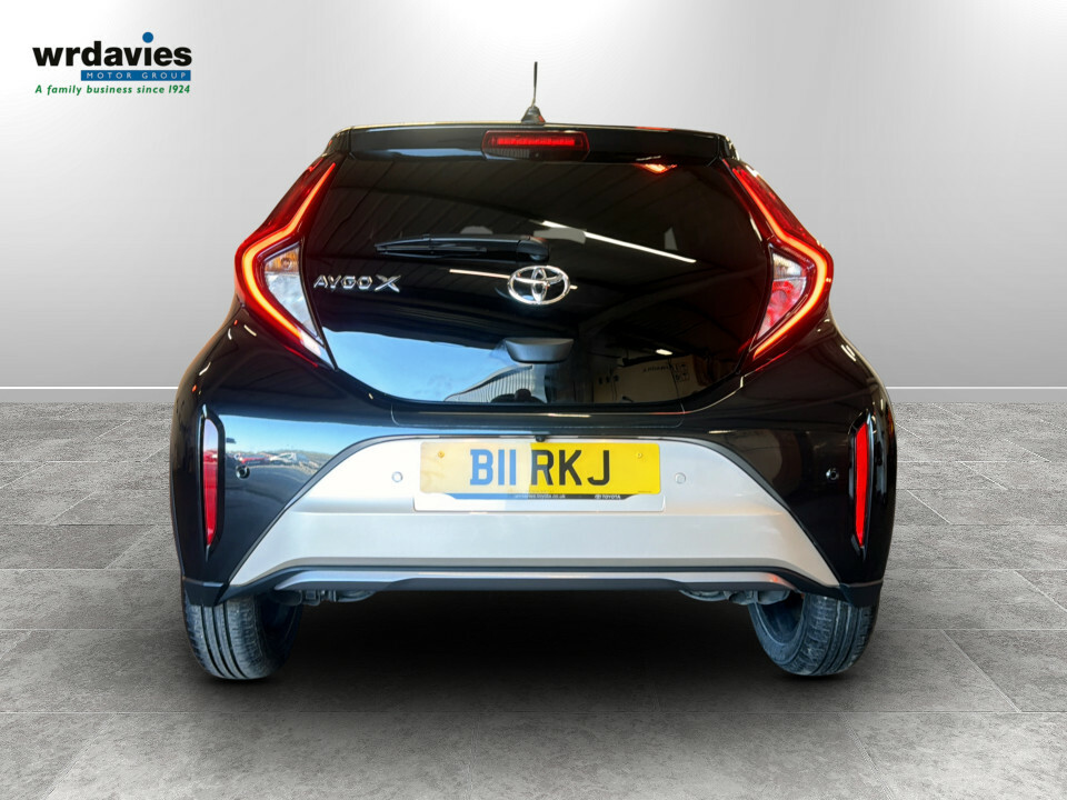 Toyota Aygo X 1.0 Vvt-i Exclusive DX74ZPU Beige #6
