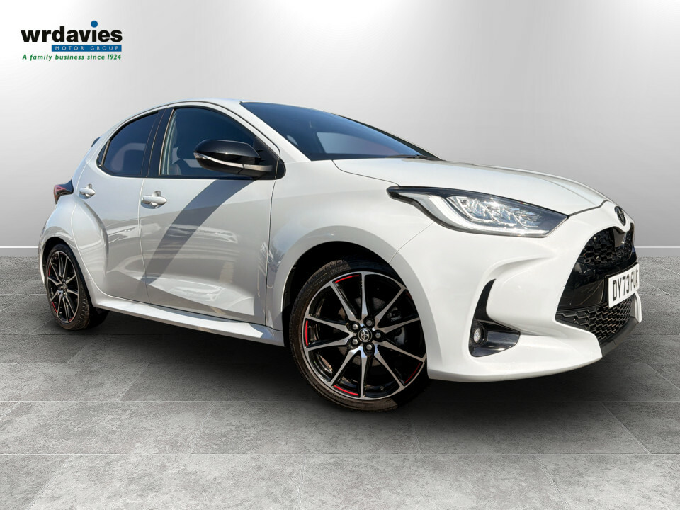 Toyota Yaris 1.5 Hybrid Gr Sport Cvt Grey