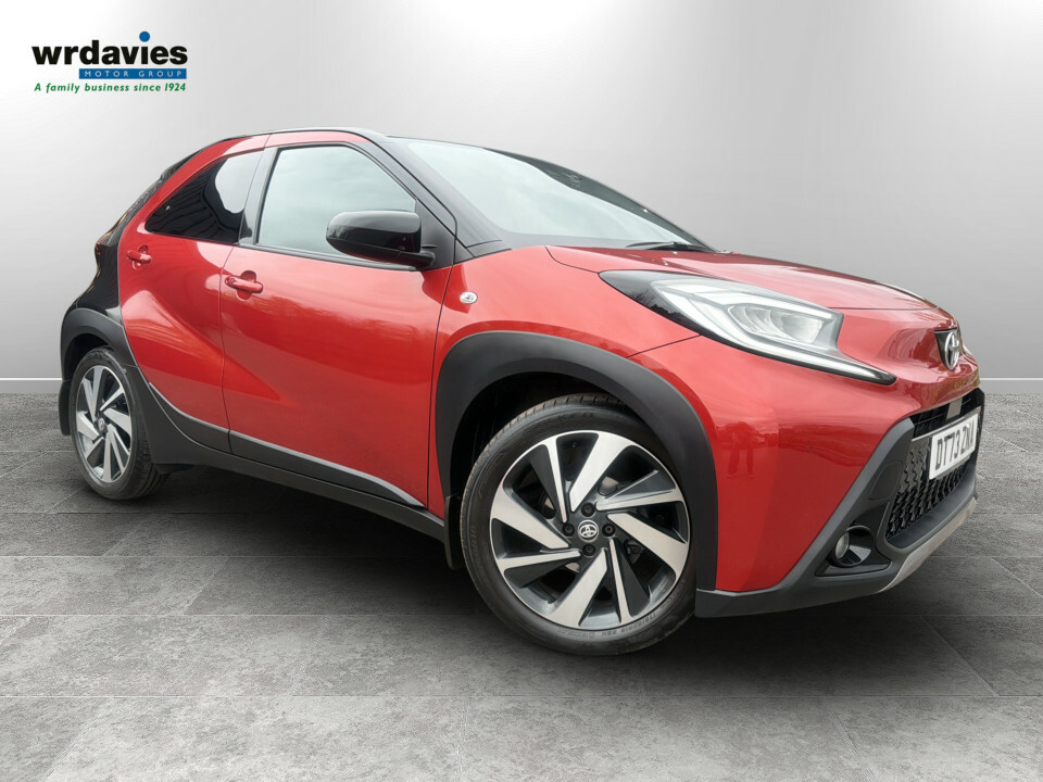 Toyota Aygo X 1.0 Vvt-i Exclusive Red