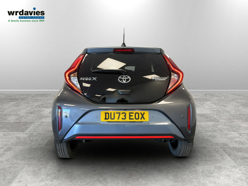 Toyota Aygo X 1.0 Vvt-i Undercover DU73EOX Grey #6
