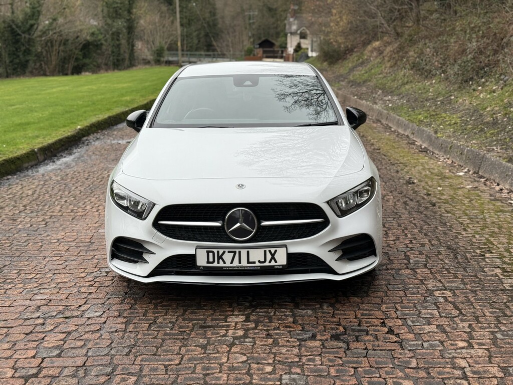 Mercedes-Benz A Class 1.3 A180 Amg Line Edition DK71LJX White #2