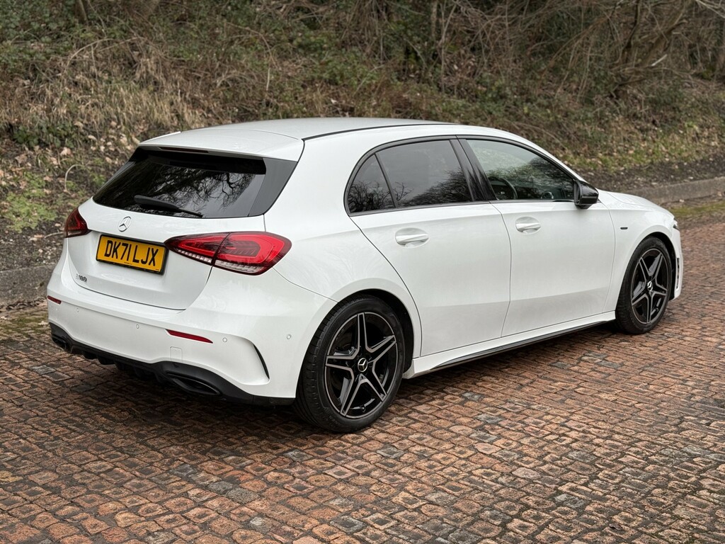 Mercedes-Benz A Class 1.3 A180 Amg Line Edition DK71LJX White #6