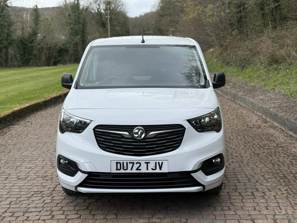 Vauxhall Combo 1.5 Turbo D 2300 Sportive DU72TJV White #2