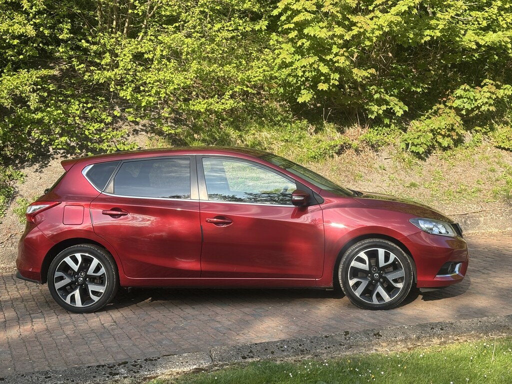 Nissan Pulsar 1.2 Dig-t Tekna DE17AOR Red #5