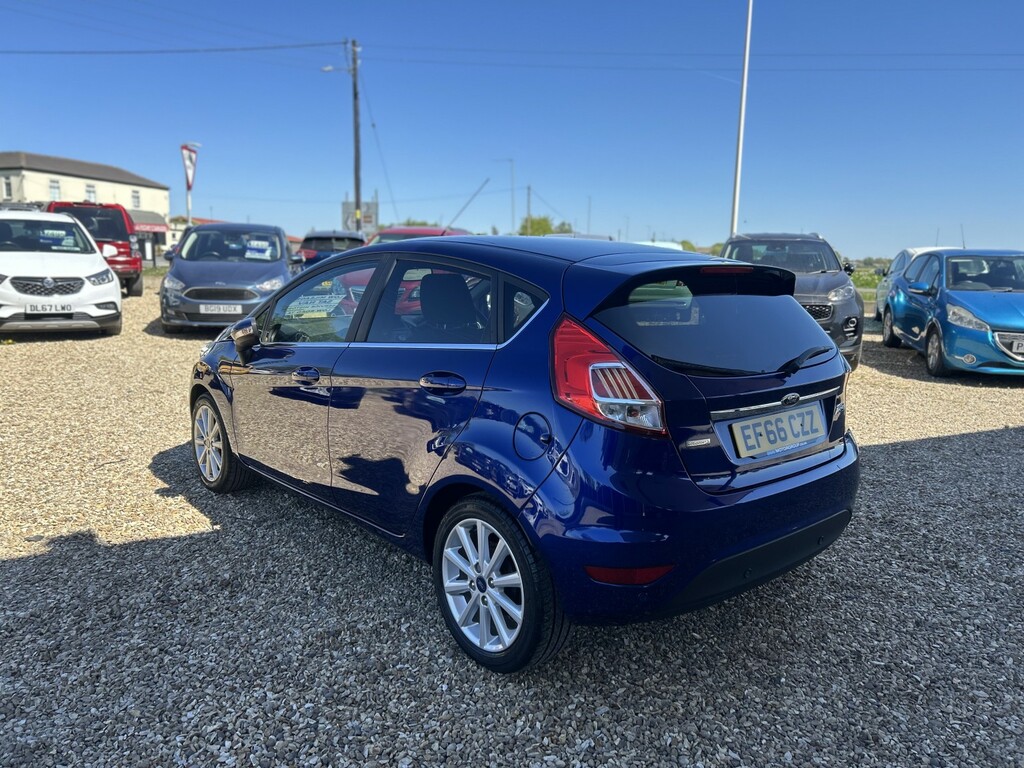 Ford Fiesta Hatchback 1.0 T Ecoboost Titanium 2016 EF66CZZ Blue #5