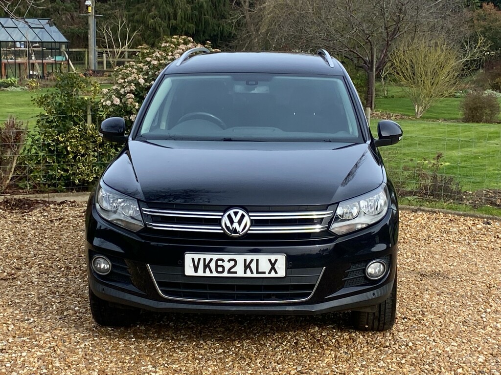 Volkswagen Tiguan 2.0 Tdi Bluemotion Tech Sport Suv Dsg 4 VK62KLX Black #2