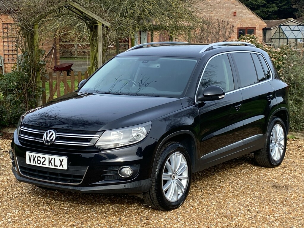Volkswagen Tiguan 2.0 Tdi Bluemotion Tech Sport Suv Dsg 4 Black