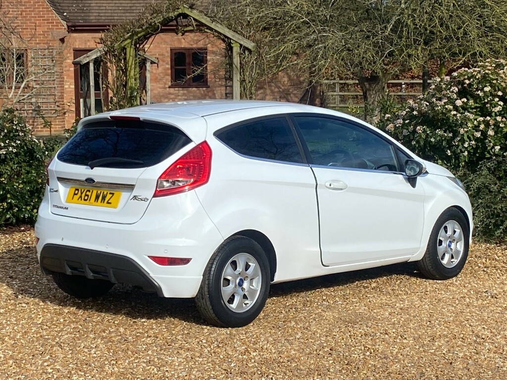 Ford Fiesta 1.6 Tdci Econetic Dpf Titanium Hatchback Diese PX61WWZ White #5