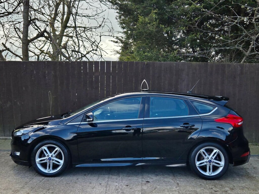 Ford Focus 1.5 Tdci Zetec S Euro 6 Ss AO16EAM Black #5