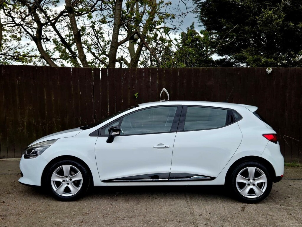 Renault Clio 1.2 16V Dynamique Medianav Euro 5 White #5