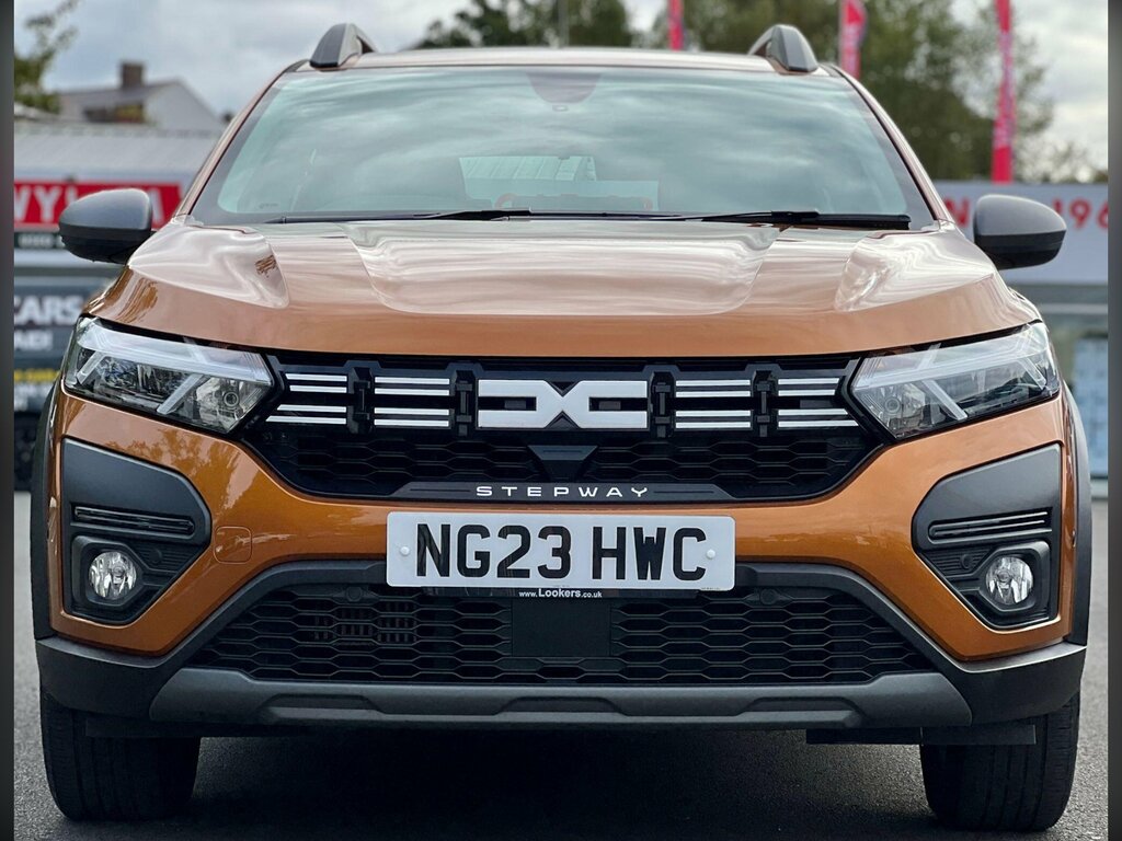 Dacia Sandero Stepway 1.0 Tce Journey Euro 6 Ss NG23HWC Orange #2