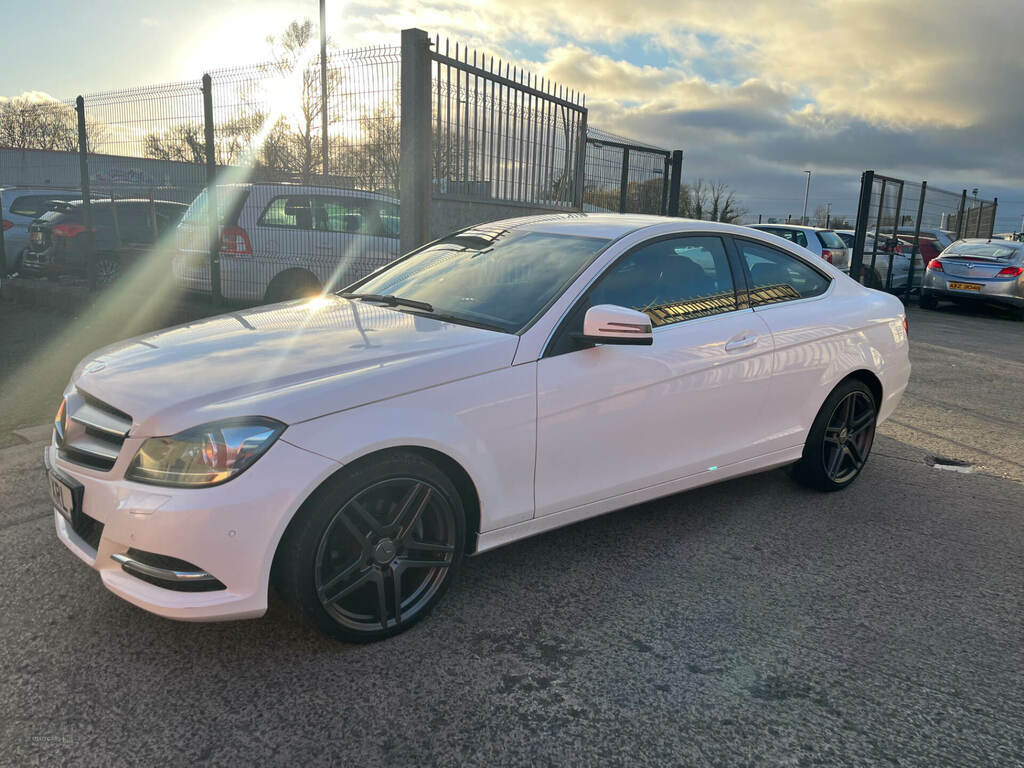 Mercedes-Benz C Class C220 Cdi Executive Se YY14XRL White #5