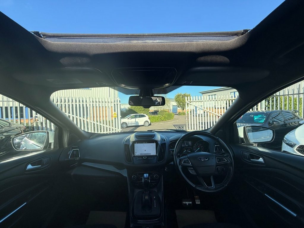 Ford Kuga Suv GX67NTD White #2