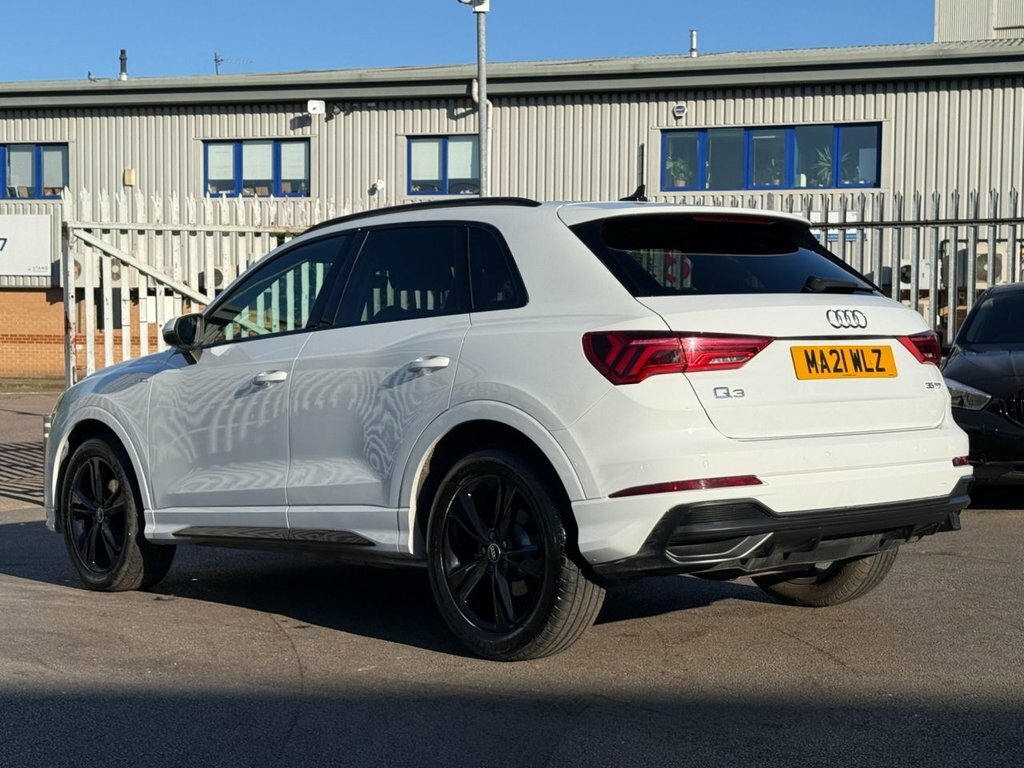 Audi Q3 2L S Line MA21WLZ White #3