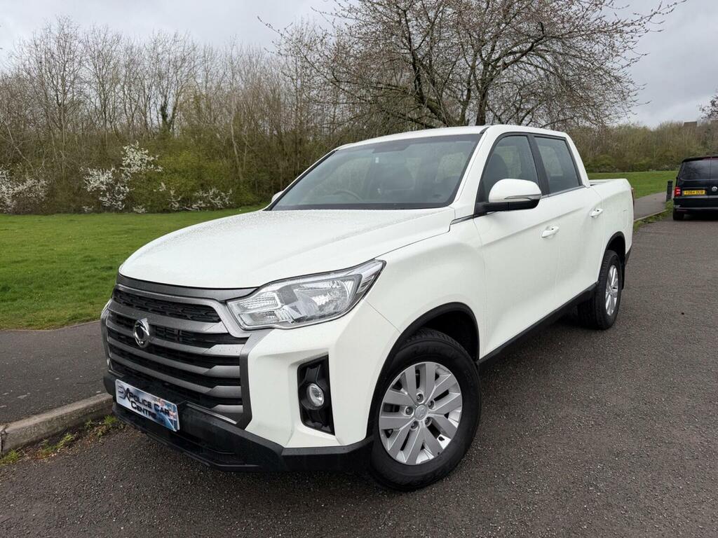 SsangYong Musso 2.2D Ex 4Wd Euro 6 YS23GVK White #2