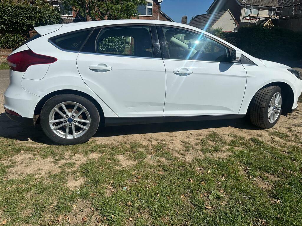 Ford Focus 1.0T Ecoboost Zetec Euro 6 S S OU16NHB White #4