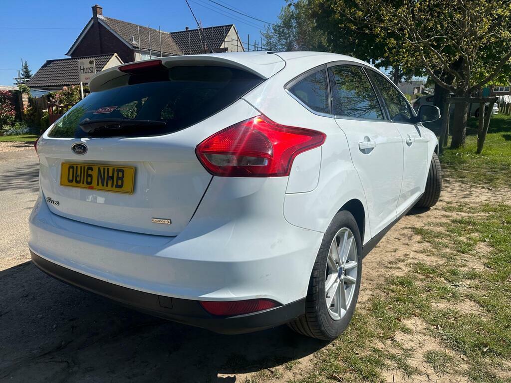 Ford Focus 1.0T Ecoboost Zetec Euro 6 S S OU16NHB White #5