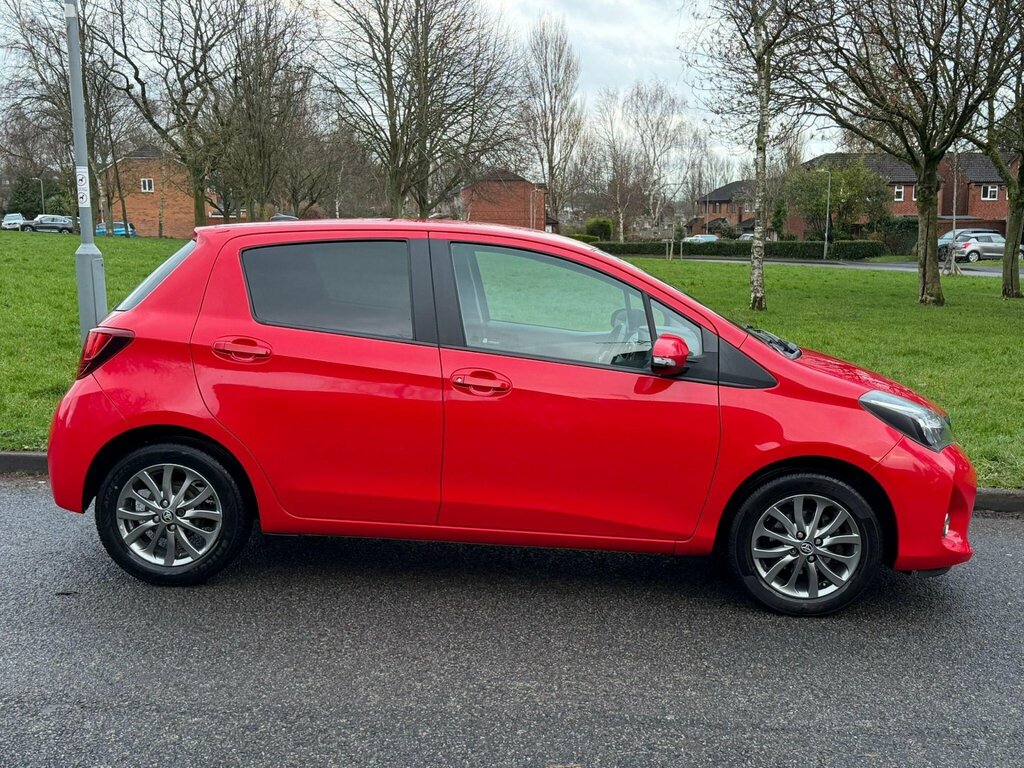 Toyota Yaris 1.33 Dual Vvt-i Icon Euro 6 RK66CGY Red #4