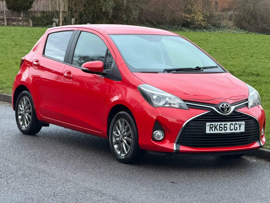 Toyota Yaris 1.33 Dual Vvt-i Icon Euro 6 Red