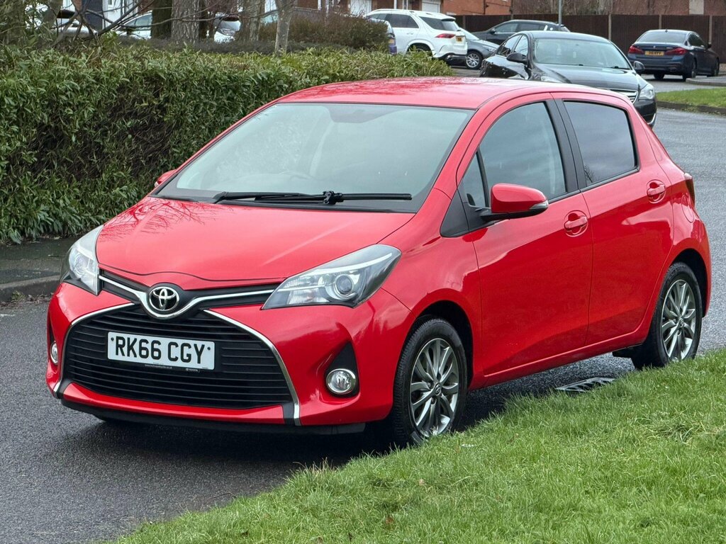 Toyota Yaris 1.33 Dual Vvt-i Icon Euro 6 RK66CGY Red #2