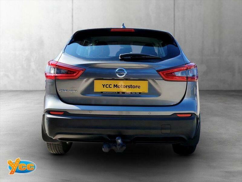 Nissan Qashqai 1.3 Dig-t Acenta Premium Suv Eur VN69NDL Grey #6